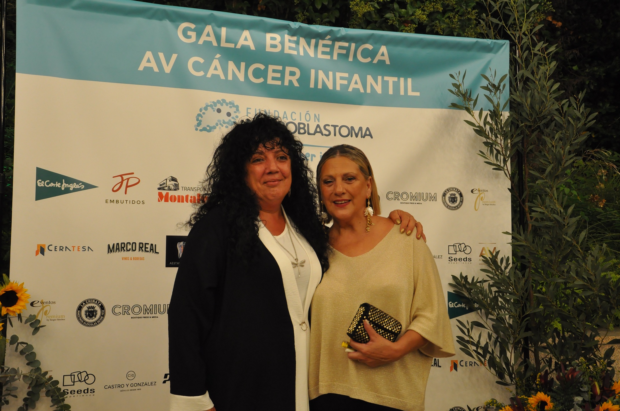 Gala Benéfica Alba Vázquez photocall en Hotel Palacio de Avilés para Fundación Neuroblastoma