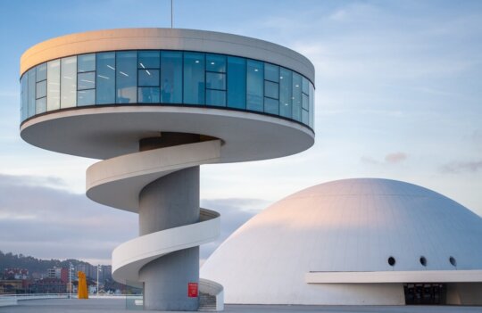 Centro Cultural Niemeyer: un espacio cultural para todas las edades