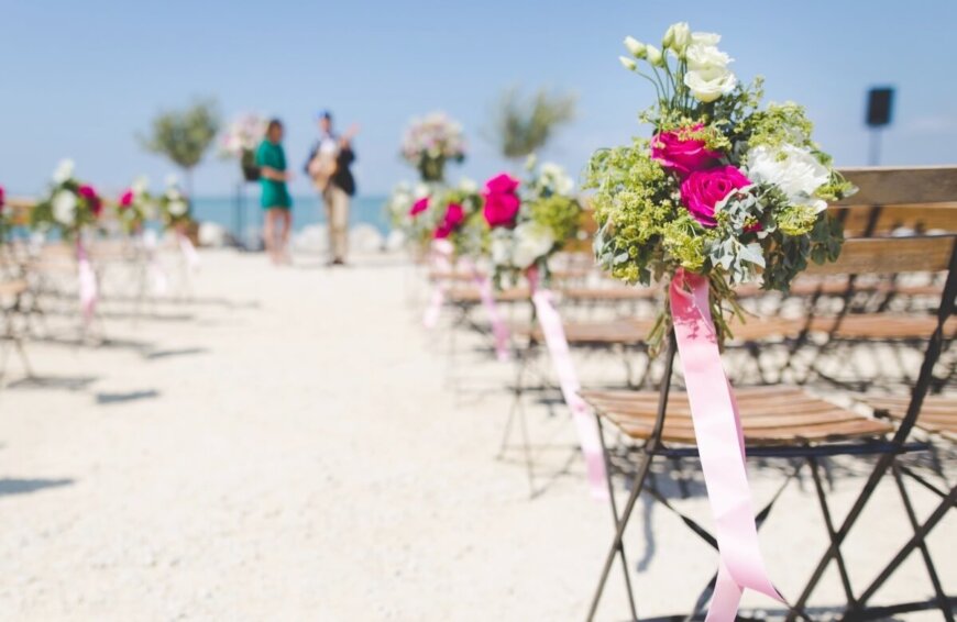 ¿Necesito permisos para celebrar una boda en la playa?